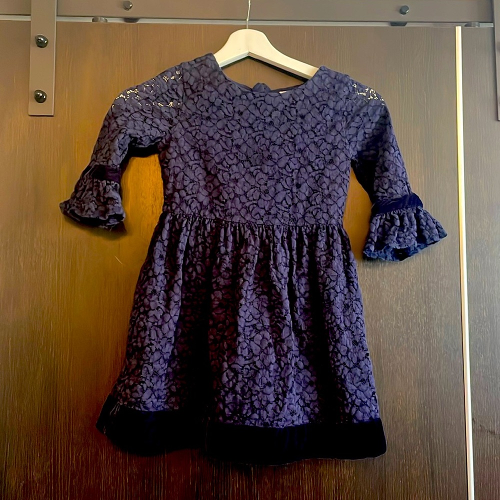 Young Girl’s dress size small regular GAP